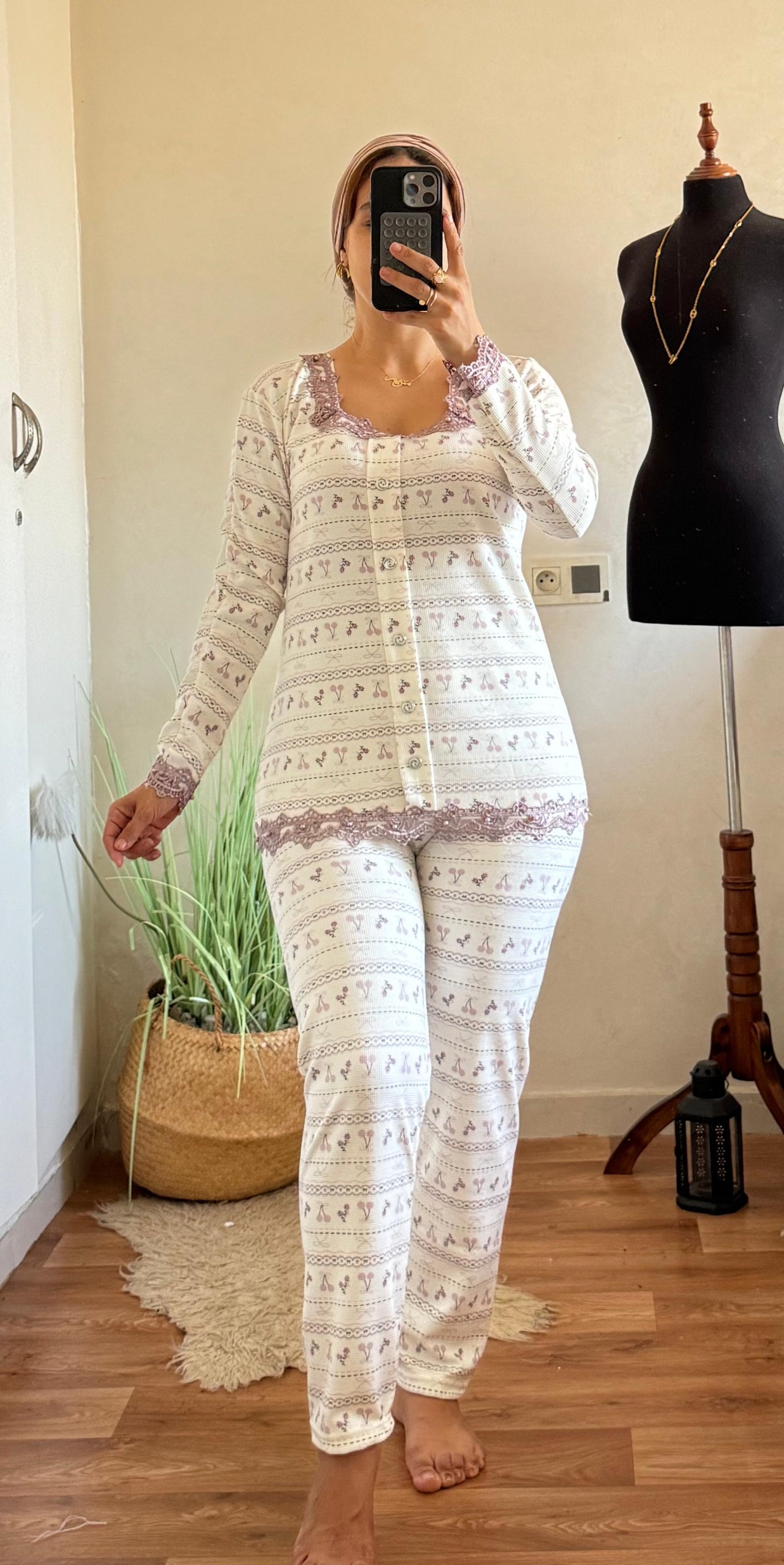 بيجامة ريب مبرة